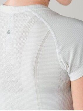 Lululemon Swiftly Tech Short Sleeve Crew